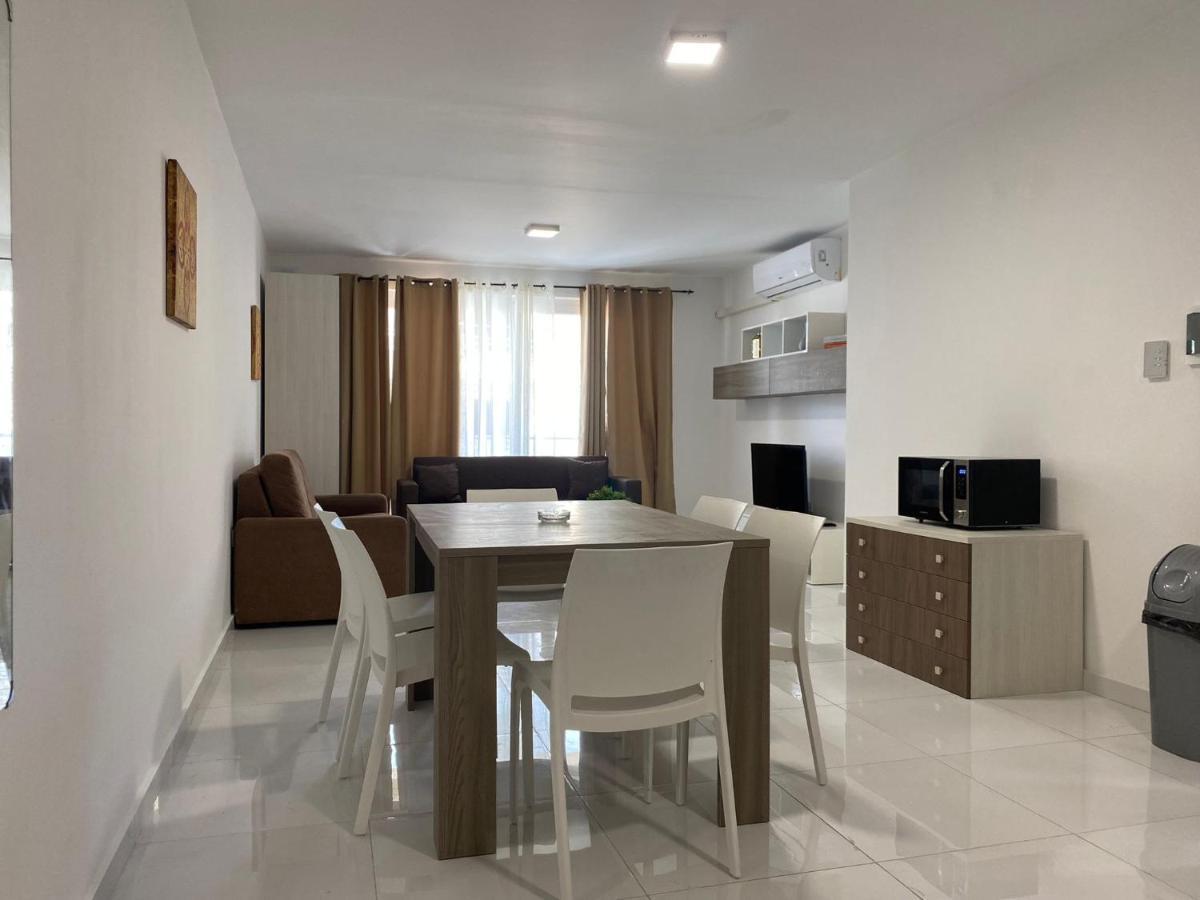Sunrise Court Apartamento Marsaskala Exterior foto